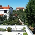 Jasmine With Swimming Pool * Πούλα