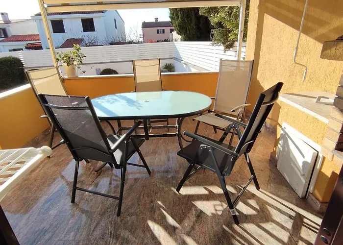 Jasmine With Swimming Pool *