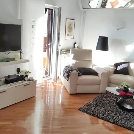 Villa Jasmine With Swimming Pool