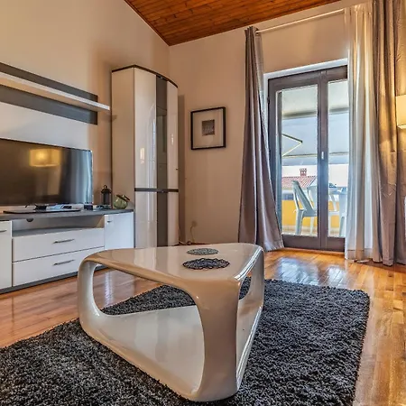 Jasmine With Swimming Pool Vila