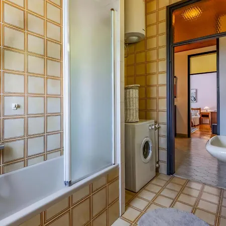 Jasmine With Swimming Pool Pula