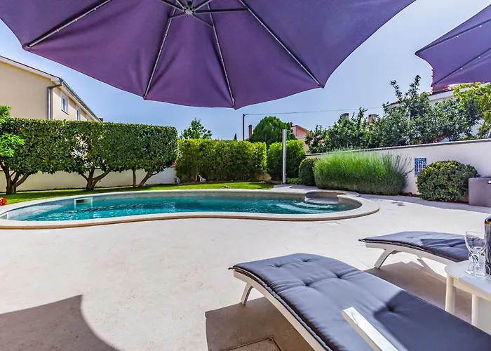 Jasmine With Swimming Pool * Pula