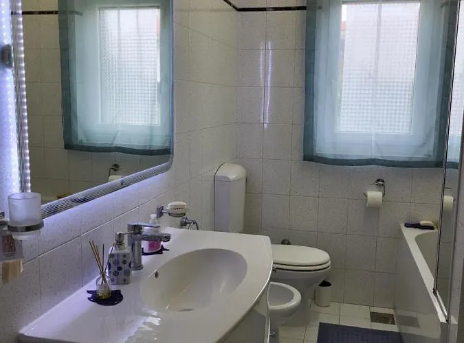 Jasmine With Swimming Pool Pula