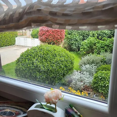 Вилла Jasmine With Swimming Pool Пула