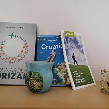 Jasmine With Swimming Pool Вилла Пула