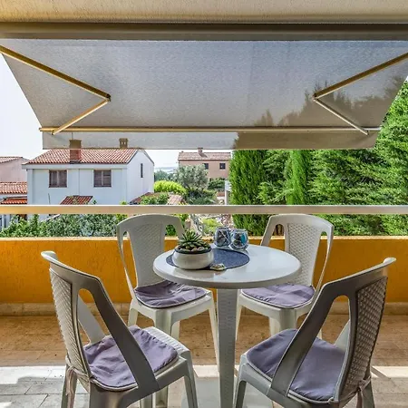 Jasmine With Swimming Pool