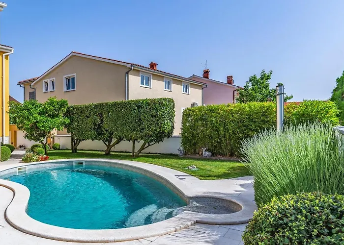 Villa Jasmine With Swimming Pool *